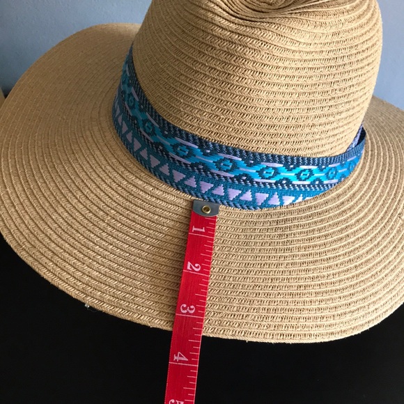 Hat - Picture 6 of 8